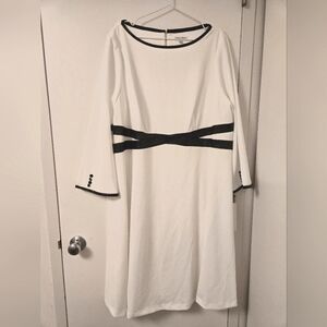 NWT Calvin Klein White Dress w/Black‎ Leatherette Piping